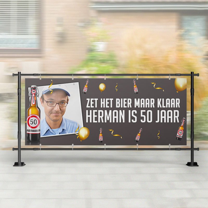 Spandoek Abraham | Flesje bier met foto en versiering – Kleurmedia®