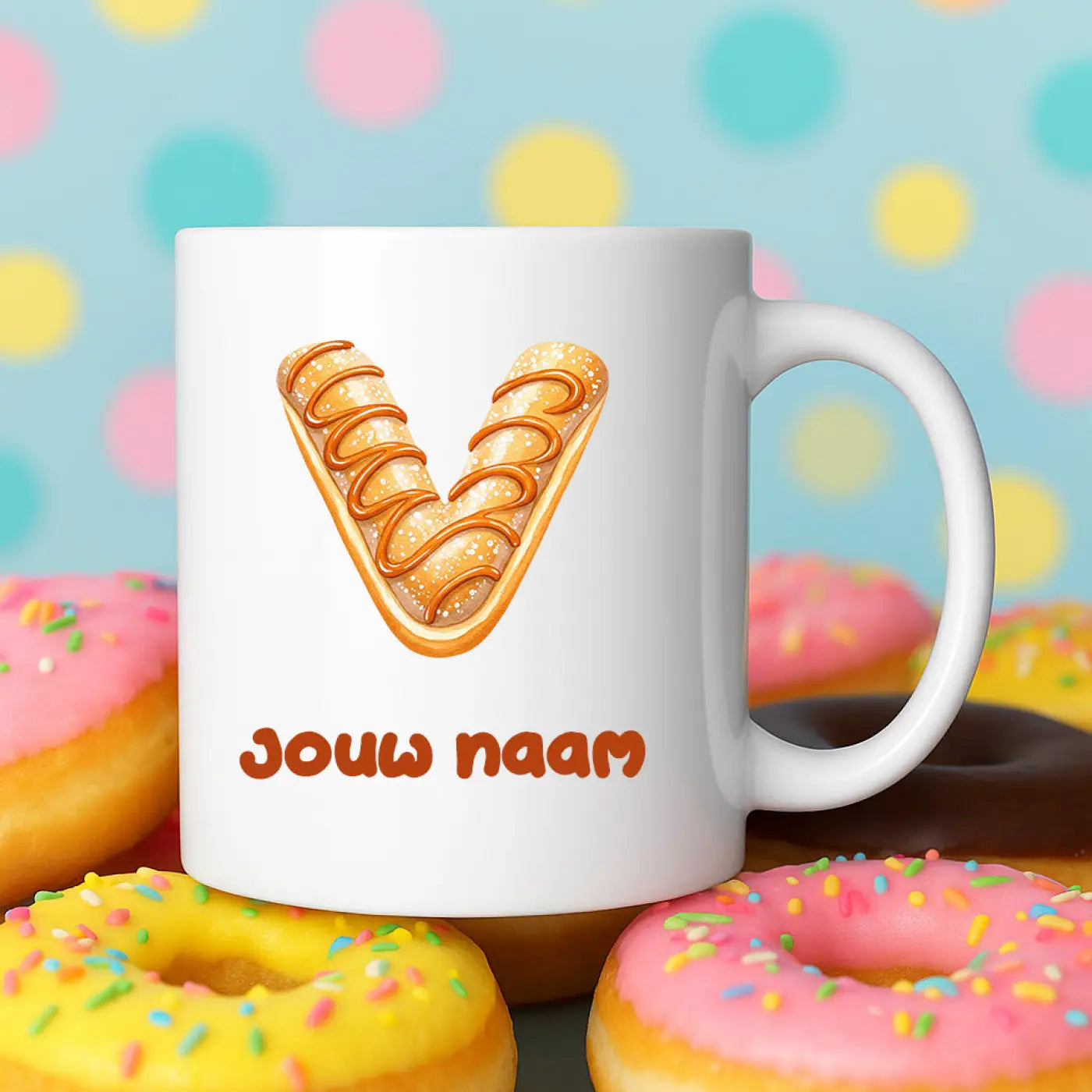 Witte keramische mok met kleurrijke illustratie van een éclair in v-vorm met oranje glazuur en sprinkles, donut mok v