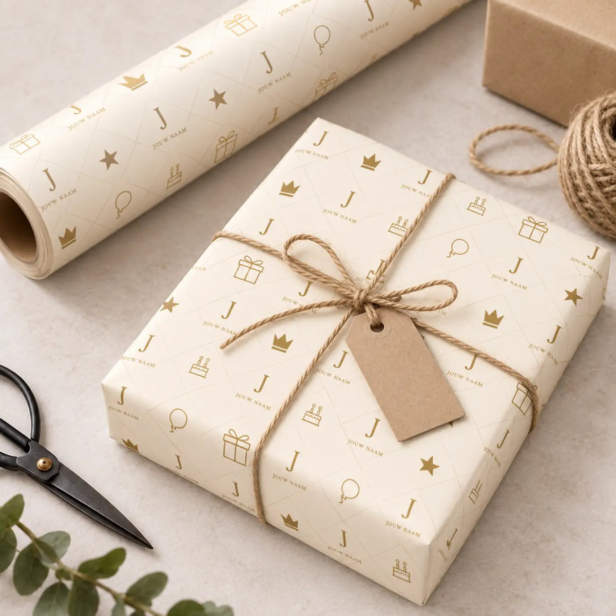 Inpakpapier Feest Goud - Gepersonaliseerd met Naam