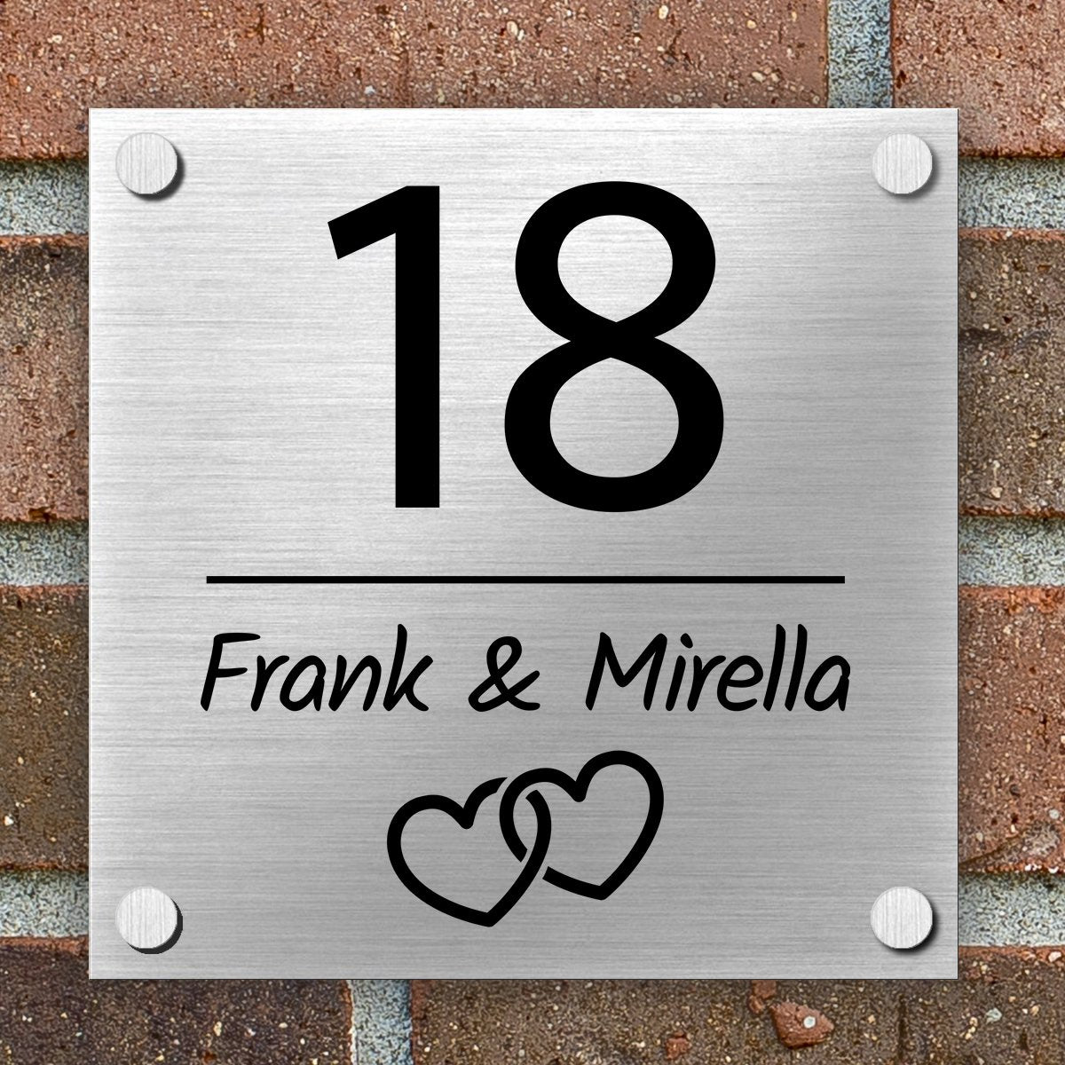 Naambordje Voordeur | Dibond Brushed Aluminium | 15x15 cm | Met Naam en Hartjes – Kleurmedia®